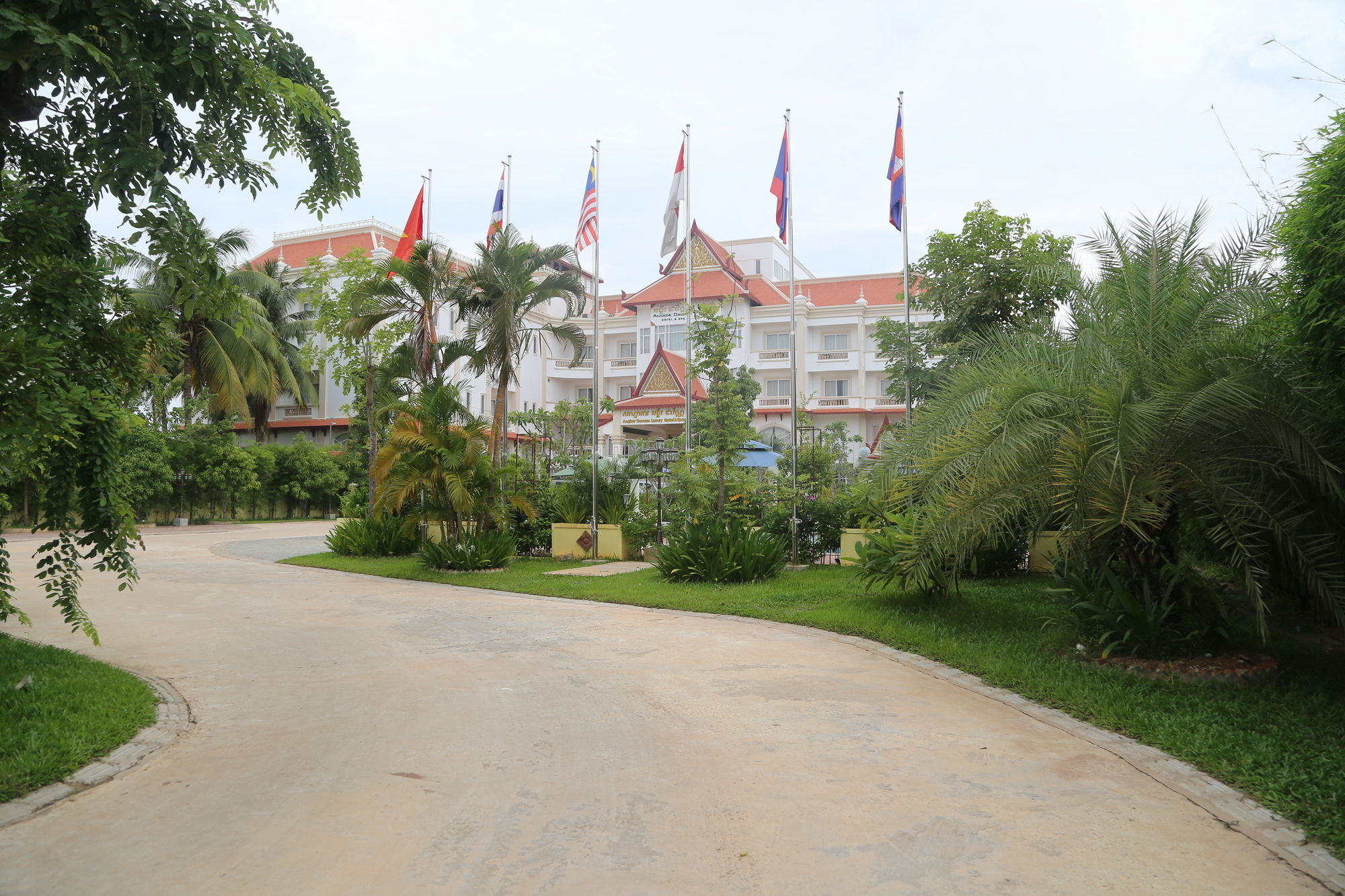 Angkor Davann Luxury Hotel & Spa Siem Reap Exterior foto